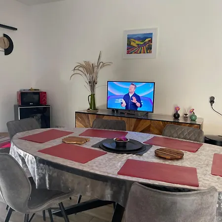 Chez Clo *